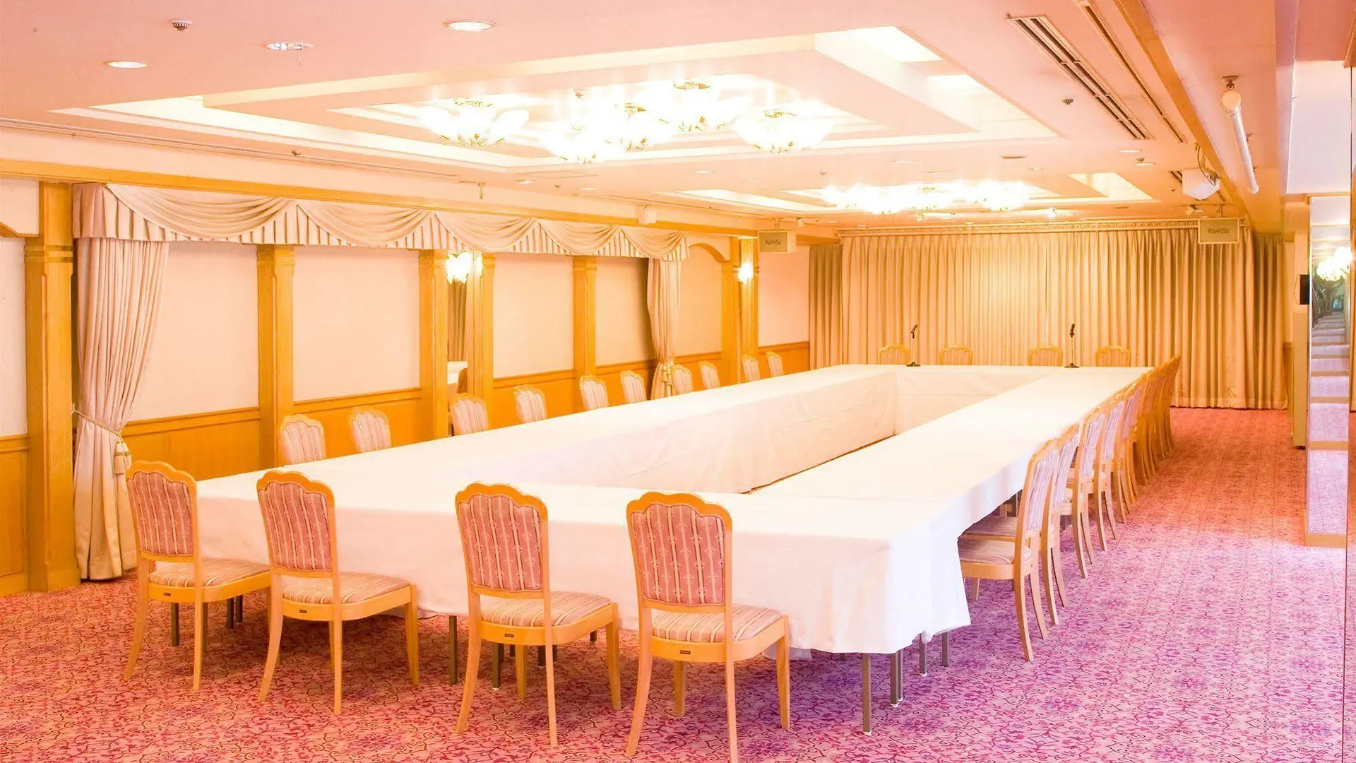 Tokyo Grand Hotel